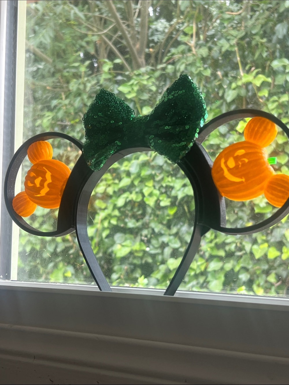 Disney Green Sequin Bow Mickey light up Pumpkin Ears Headband